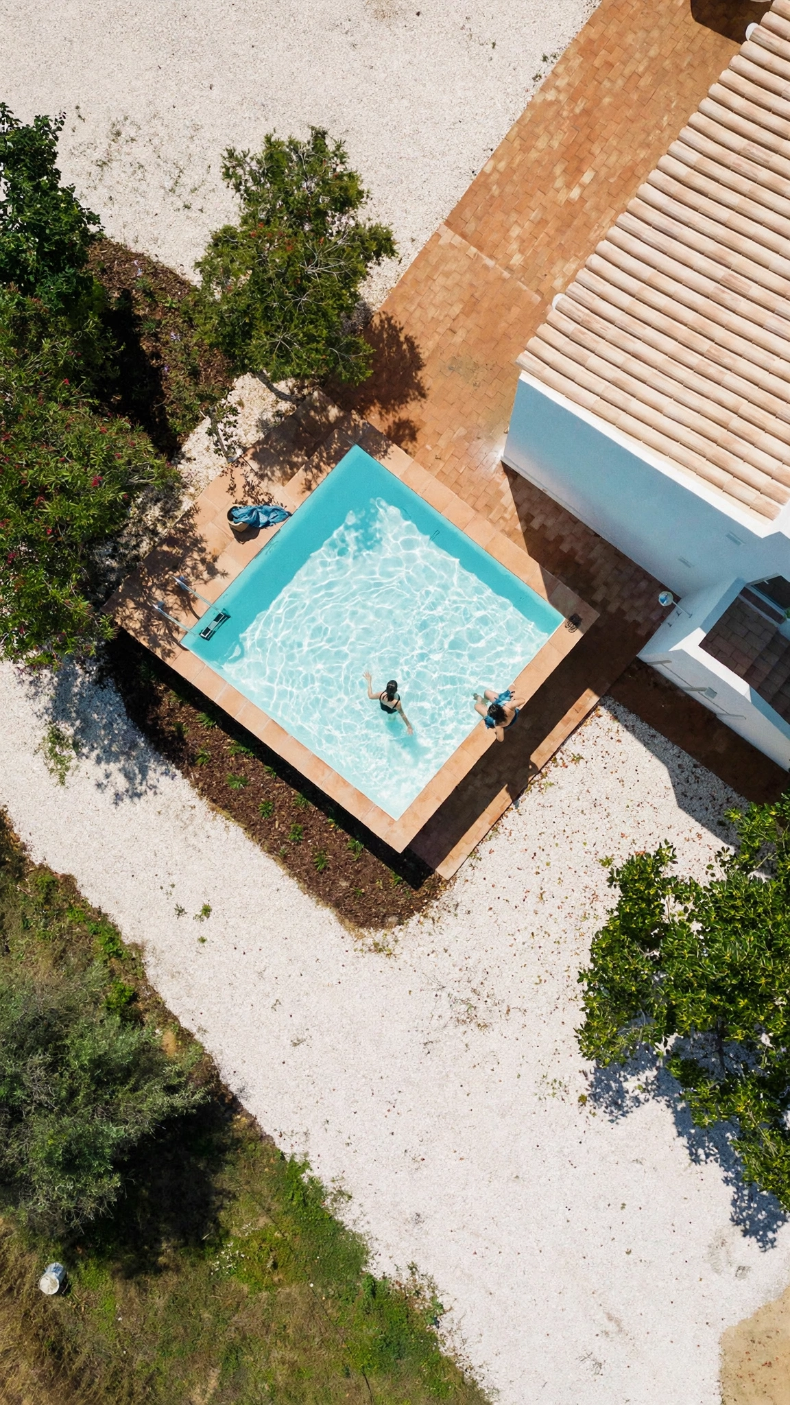 Vista aérea da piscina da casa MonteZinho